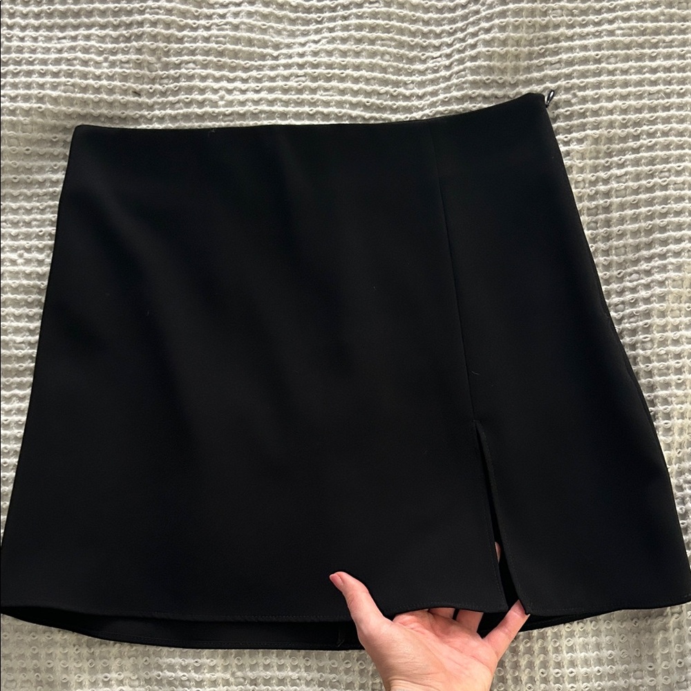 Zara mini skirt w/ slit